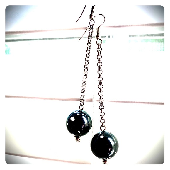 Vintage Jewelry - Vintage 90’s B&W drop ball earrings